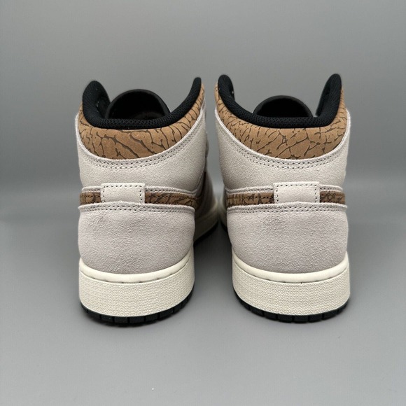 Jordan 1 Mid SE Brown Elephant Shoes DZ5369-102 Men's /Youth 7 Women's 8.5 - Picture 8 of 12